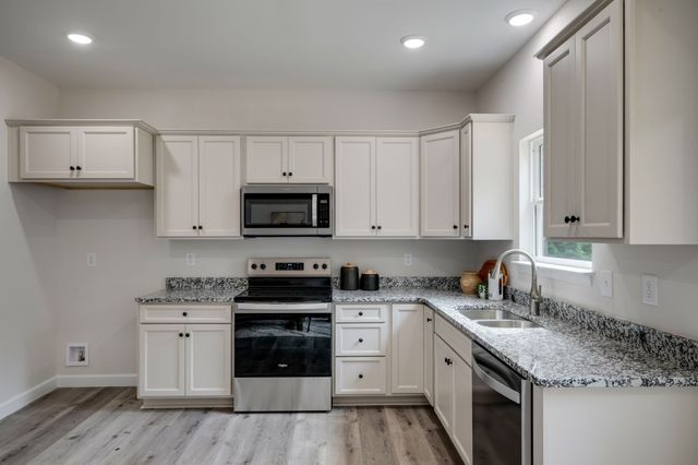 1026 Promise Land Road, Charlotte, TN 37036