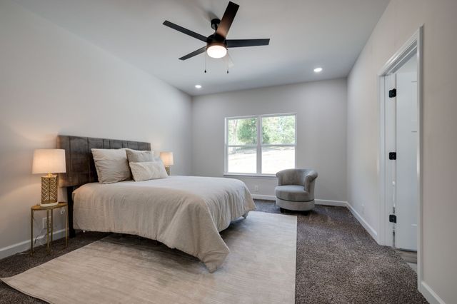 1026 Promise Land Road, Charlotte, TN 37036