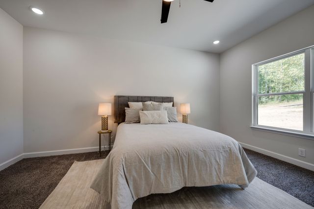 1026 Promise Land Road, Charlotte, TN 37036