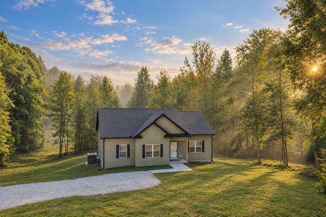 1026 Promise Land Road, Charlotte, TN 37036