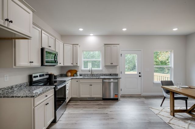1026 Promise Land Road, Charlotte, TN 37036