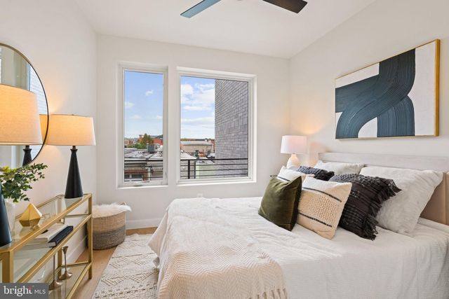 733 8TH ST SE #01, Washington, DC 20003