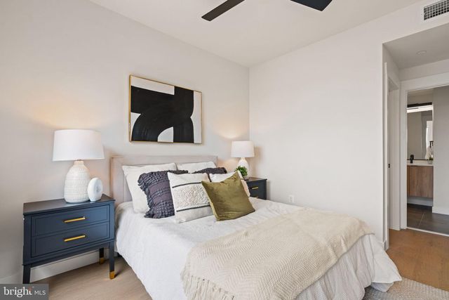 733 8TH ST SE #01, Washington, DC 20003