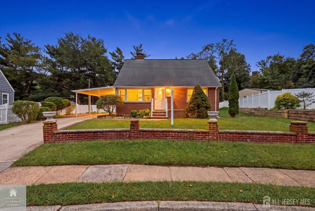 493 S Park Drive S, Perth Amboy, NJ 08861