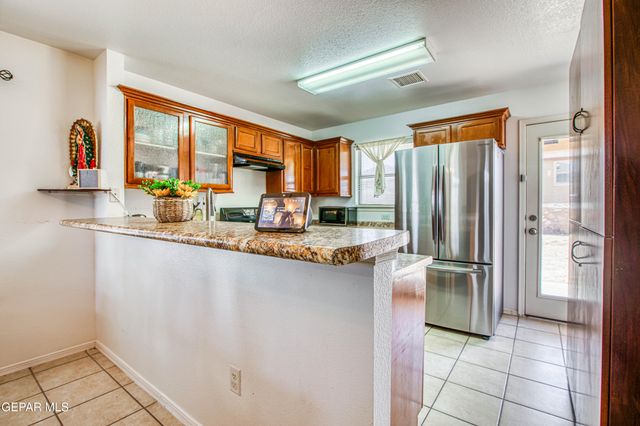 14253 HACIENDA ROCK Drive, El Paso, TX 79938