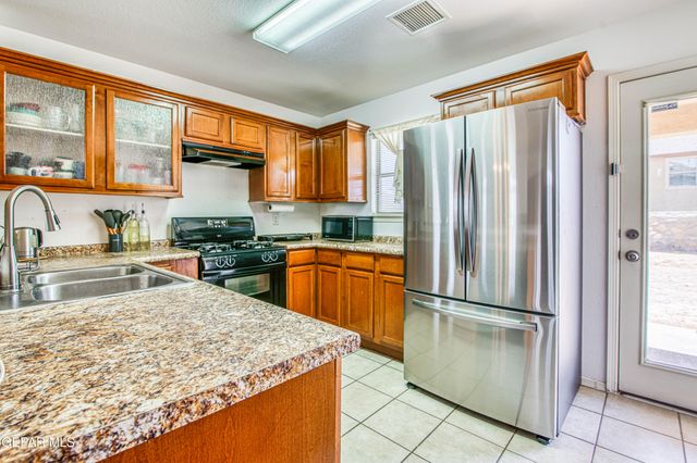 14253 HACIENDA ROCK Drive, El Paso, TX 79938