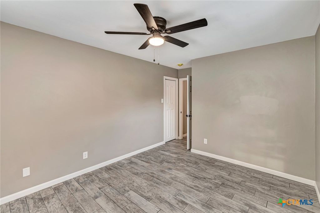 Image 24 of property listing at 602 N Market Street, Hallettsville, TX 77964