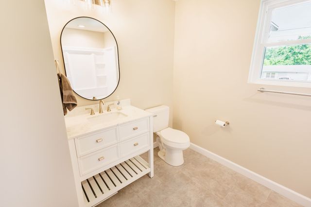4543 S Creek Rd, Cookeville, TN 38506