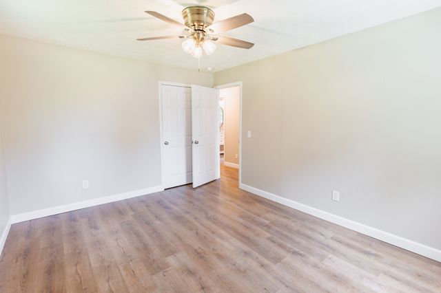 4543 S Creek Rd, Cookeville, TN 38506
