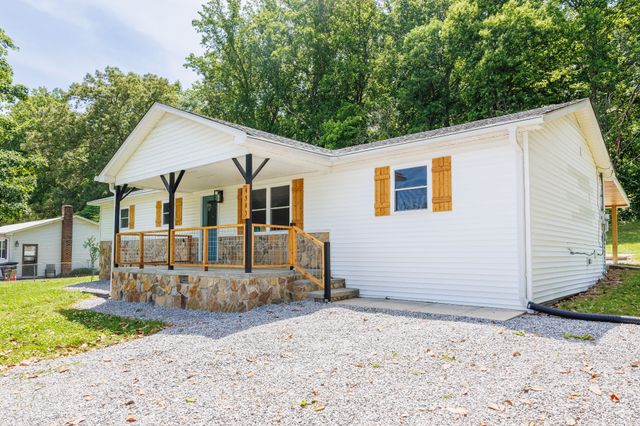 4543 S Creek Rd, Cookeville, TN 38506