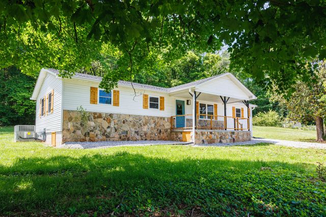 4543 S Creek Rd, Cookeville, TN 38506