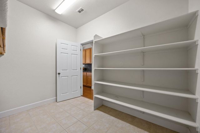 2368 Lockton Dr, Roseville, CA 95747
