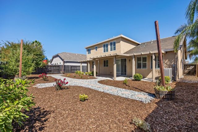 2368 Lockton Dr, Roseville, CA 95747