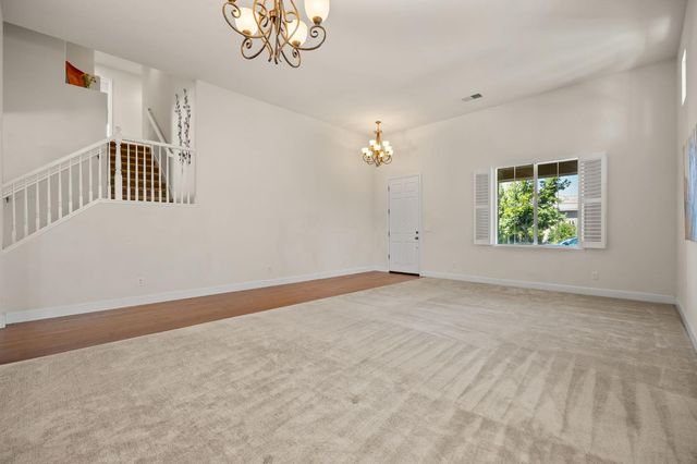 2368 Lockton Dr, Roseville, CA 95747