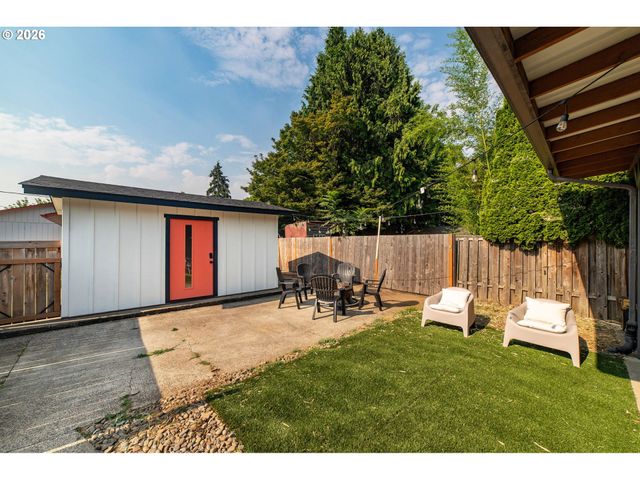 825 Ne 76TH Ave, Portland, OR 97213