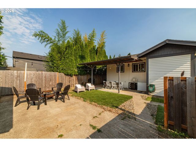 825 Ne 76TH Ave, Portland, OR 97213