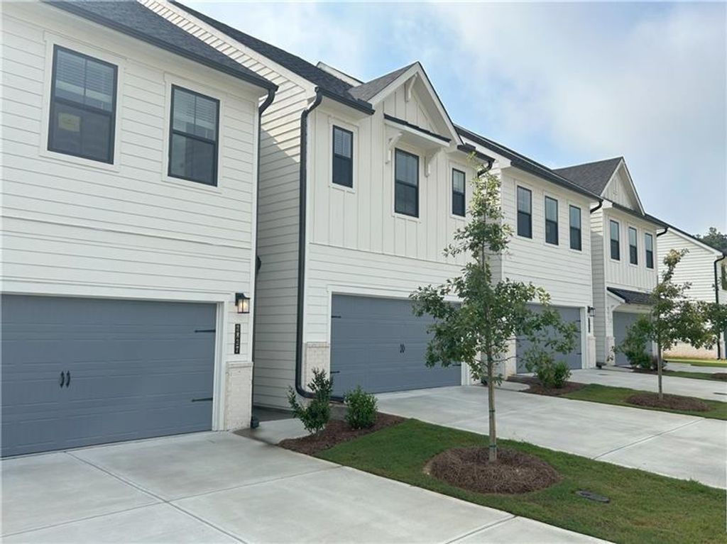 2837 Bullfrog Lane, Gainesville, GA 30507