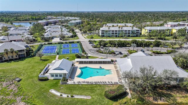 2061 WILLOW HAMMOCK CIRCLE 105, Punta Gorda, FL 33983