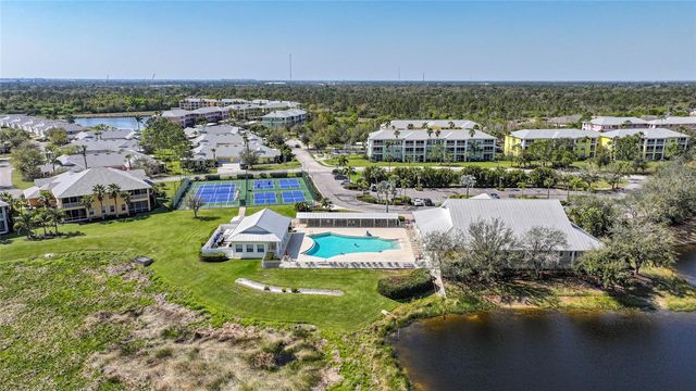 2061 WILLOW HAMMOCK CIRCLE 105, Punta Gorda, FL 33983