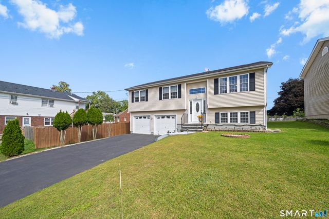 162 Hillcrest Avenue, Waterbury, CT 06705