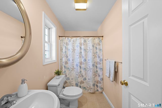 162 Hillcrest Avenue, Waterbury, CT 06705