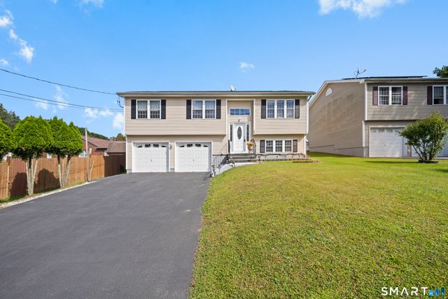 162 Hillcrest Avenue, Waterbury, CT 06705