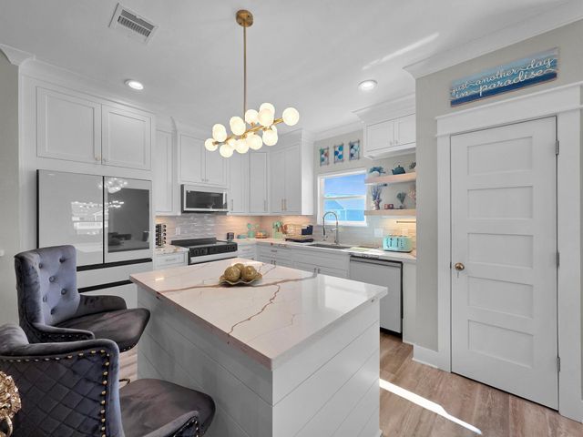 1992 Pedregal Drive, Crystal Beach, TX 77650