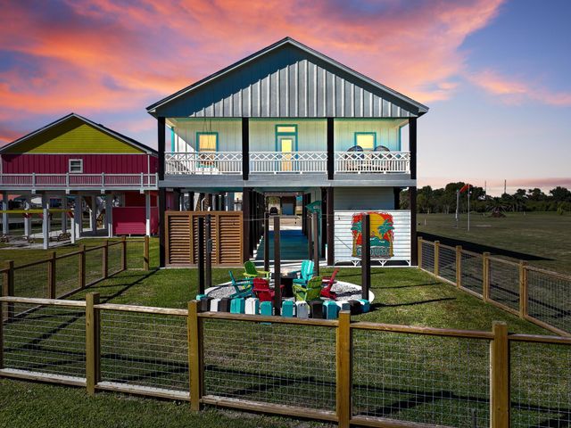 1992 Pedregal Drive, Crystal Beach, TX 77650