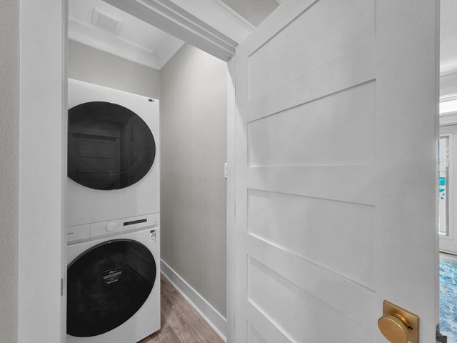 1992 Pedregal Drive, Crystal Beach, TX 77650