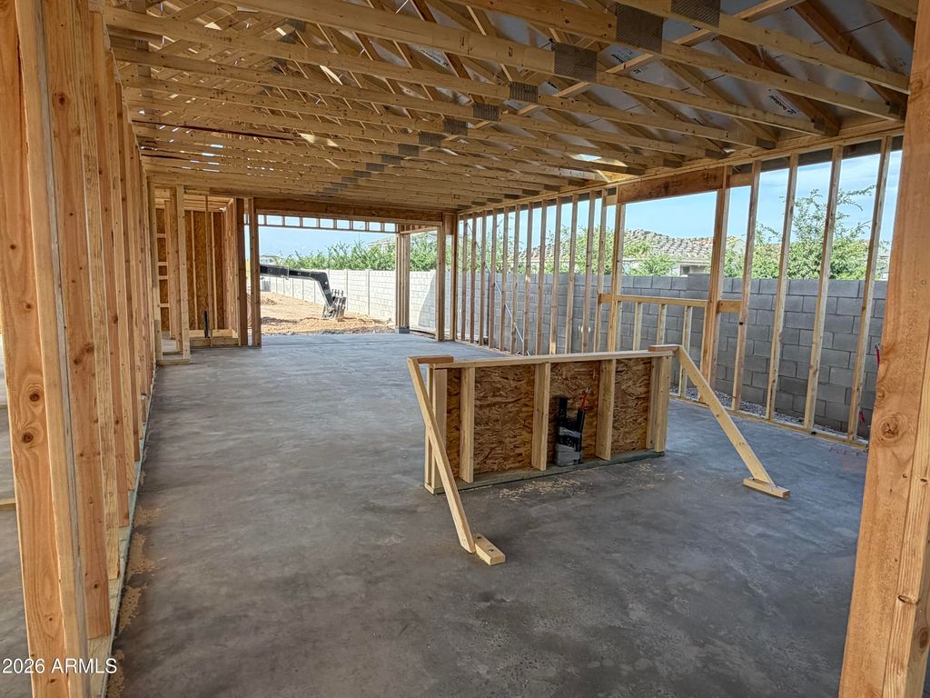 Image 5 of property listing at 5626 W PIEDMONT Road, Laveen, AZ 85339