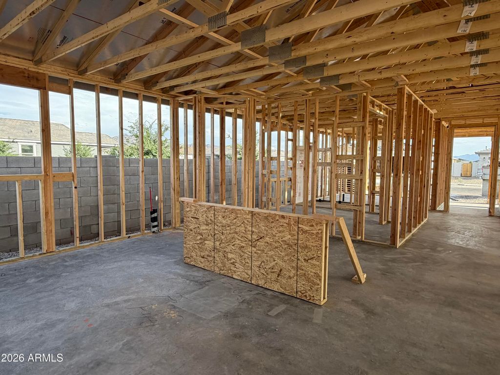 Image 6 of property listing at 5626 W PIEDMONT Road, Laveen, AZ 85339