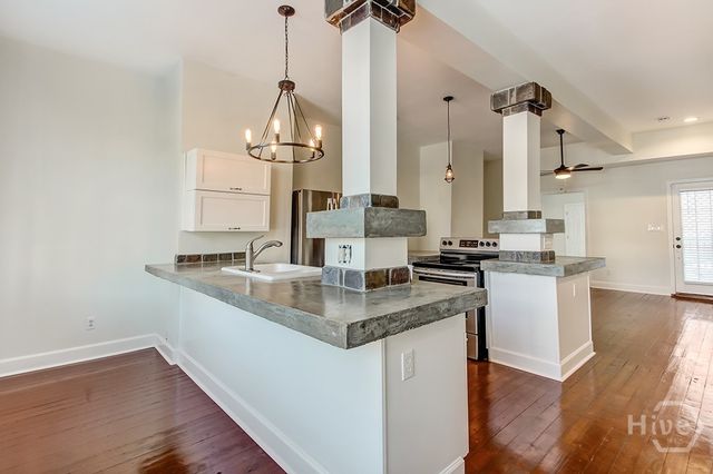 303 W Henry Street A, Savannah, GA 31401