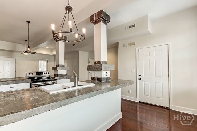 303 W Henry Street A, Savannah, GA 31401
