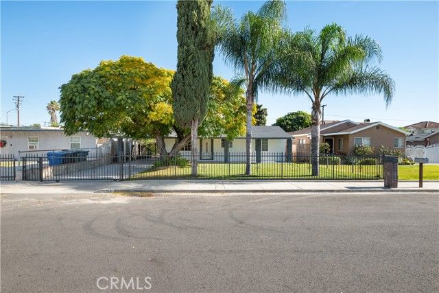 1314 S Mountain View, Pomona, CA 91766