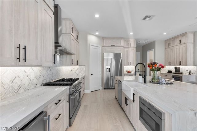 9 Rue Promenade Way, Henderson, NV 89011
