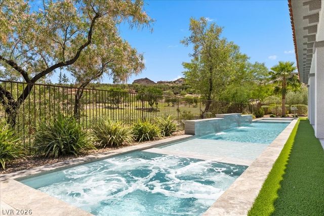9 Rue Promenade Way, Henderson, NV 89011