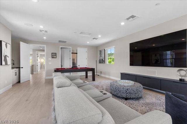 9 Rue Promenade Way, Henderson, NV 89011