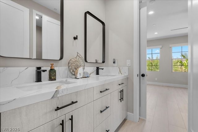 9 Rue Promenade Way, Henderson, NV 89011