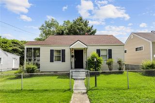 125 Seaboard St, Petersburg, VA 23803