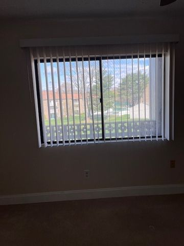 175 Hoffman Avenue 309, Cranston, RI 02920