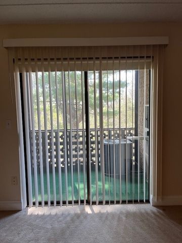 175 Hoffman Avenue 309, Cranston, RI 02920