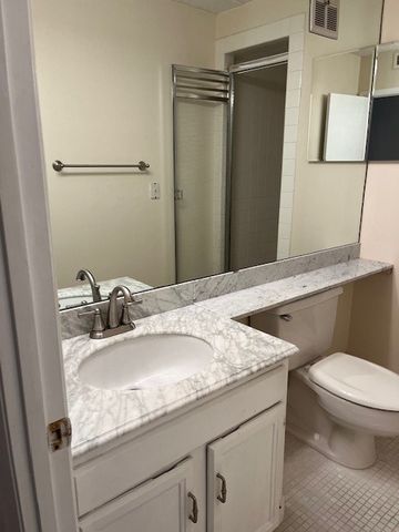 175 Hoffman Avenue 309, Cranston, RI 02920