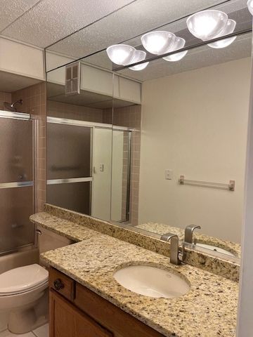 175 Hoffman Avenue 309, Cranston, RI 02920