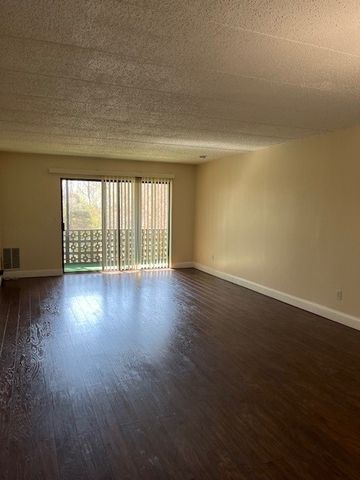 175 Hoffman Avenue 309, Cranston, RI 02920