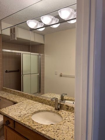 175 Hoffman Avenue 309, Cranston, RI 02920