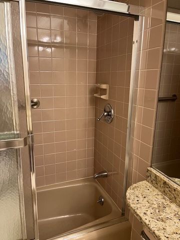 175 Hoffman Avenue 309, Cranston, RI 02920