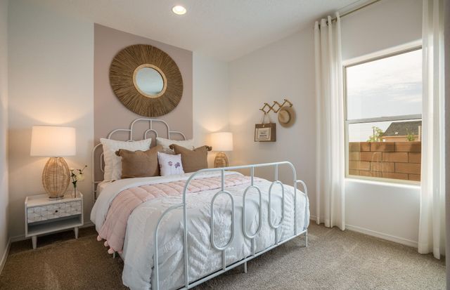 261 Spectrum Avenue SW, Rio Rancho, NM 87124