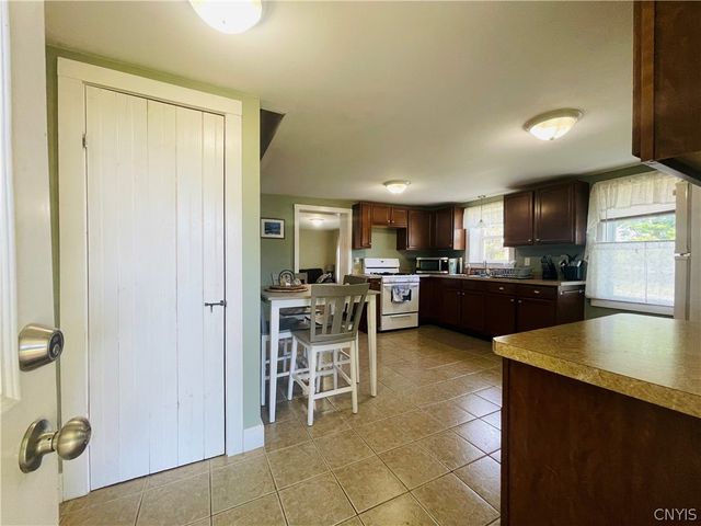 6820 Toni Hill Road, Rome, NY 13440