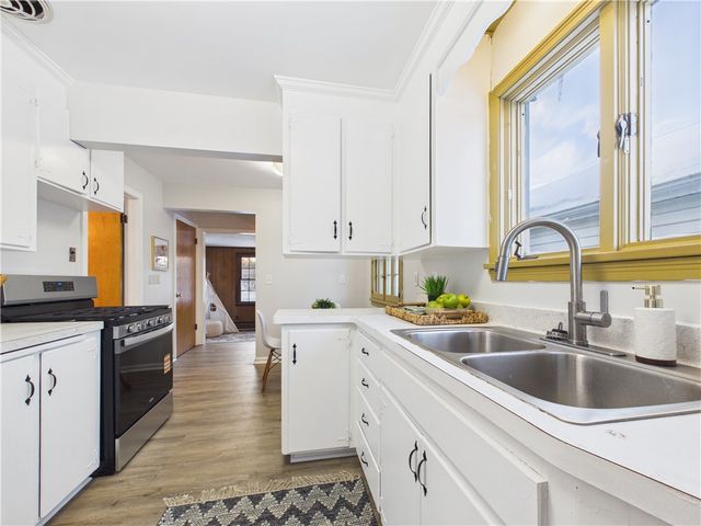 114 Seaford Drive, Irondequoit, NY 14617