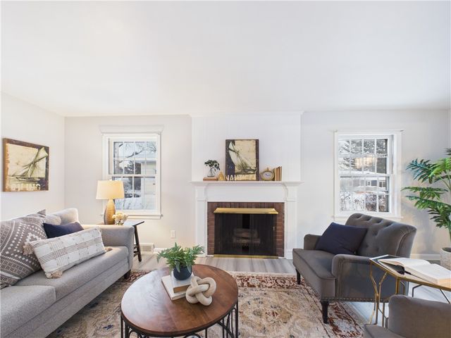 114 Seaford Drive, Irondequoit, NY 14617